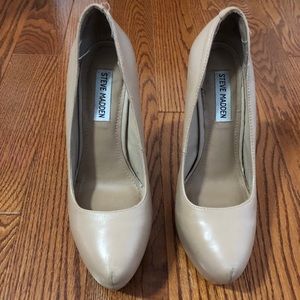 Steve Madden nude platform heels